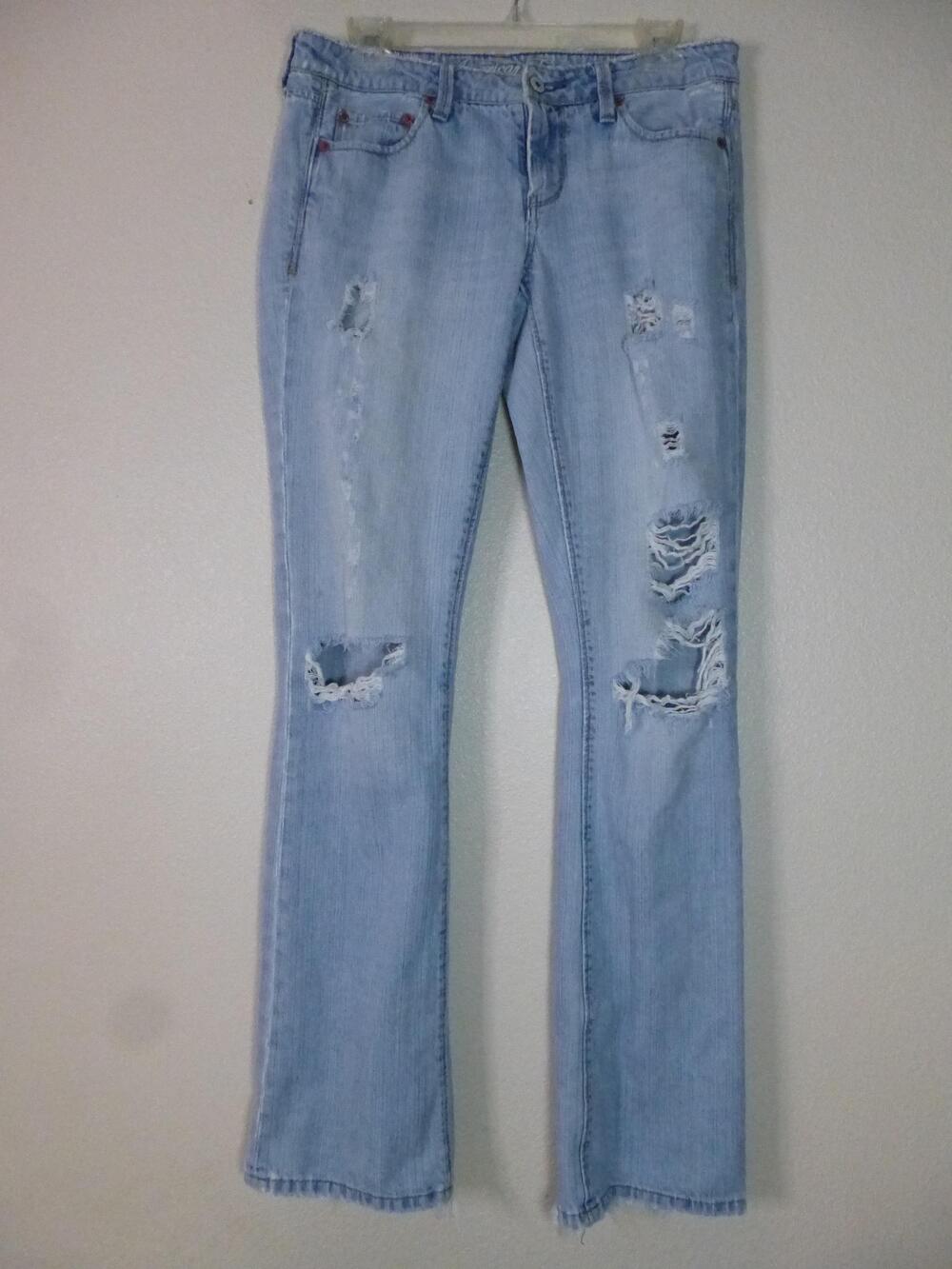 American Eagle Jeans Womens 6 Long Blue Distressed True Boot Light Wash Denim